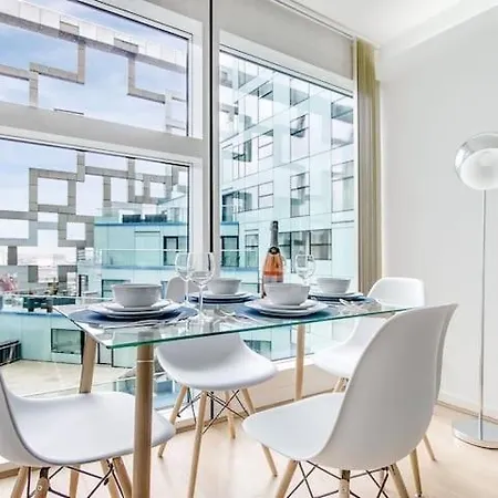 Pluxa Azure Cubic - Azure Cityview, Corporate Welcome *